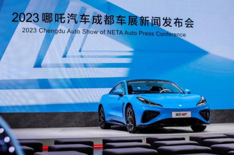 哪吒汽车8月交付12103台，核心实力全面进阶！